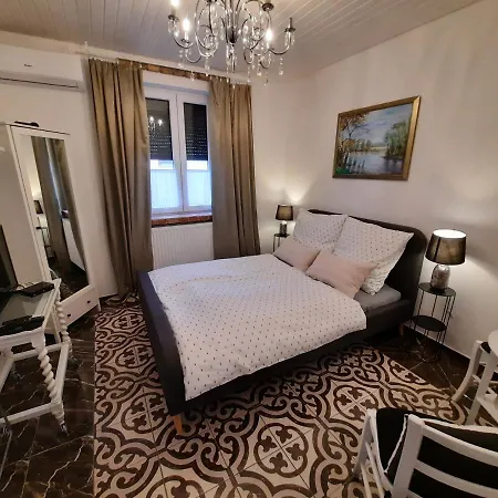 Guest house Piac Vendeghaz Kaptalantoti