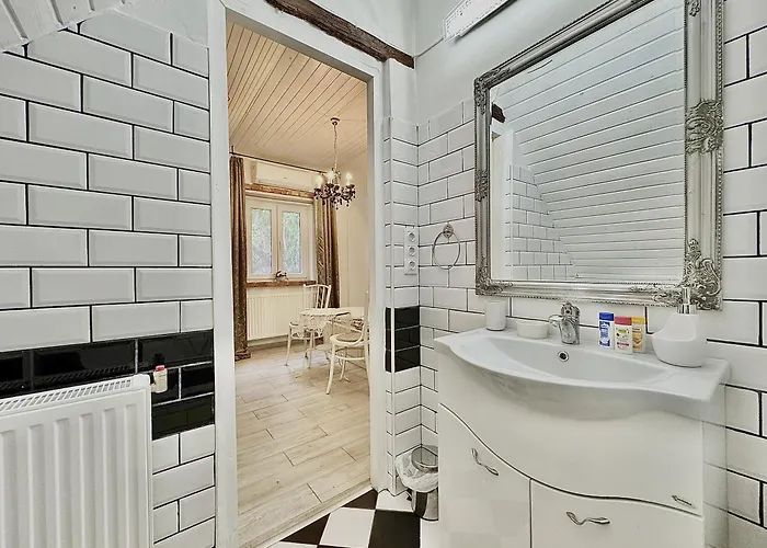 Piac Vendeghaz 3* Kaptalantoti